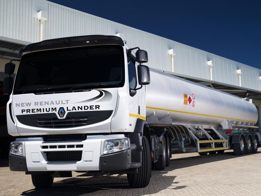  Renault Premium Lander 6x4 2006 года  (фото 2 из 23)